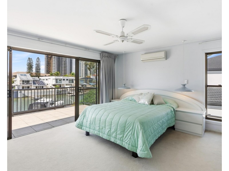 38 Southern Cross Drive, Surfers Paradise QLD 4217