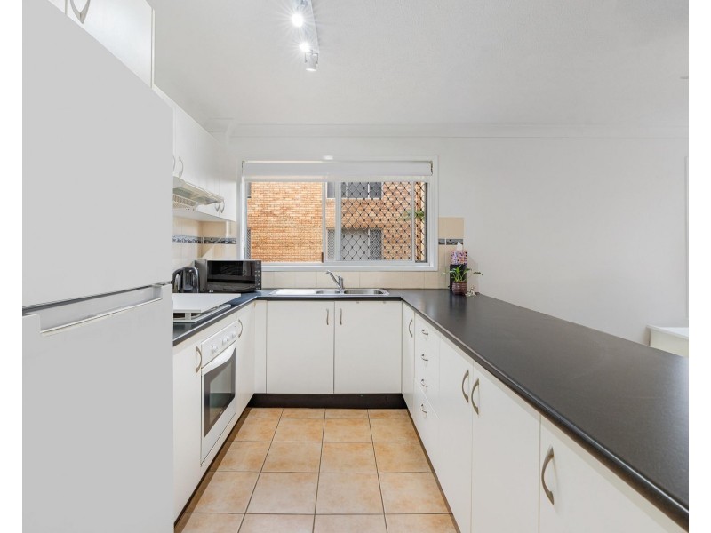 1/9 Twenty Eighth Avenue, Palm Beach QLD 4221