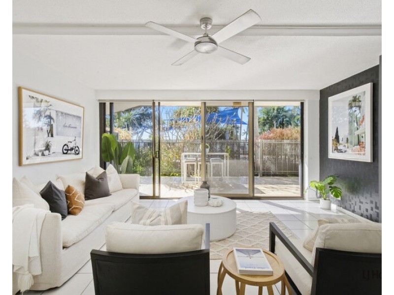 2/828 Pacific Parade, Currumbin QLD 4223