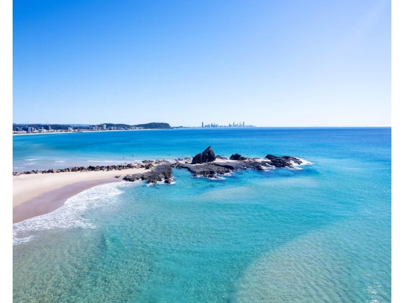 2/828 Pacific Parade, Currumbin QLD 4223