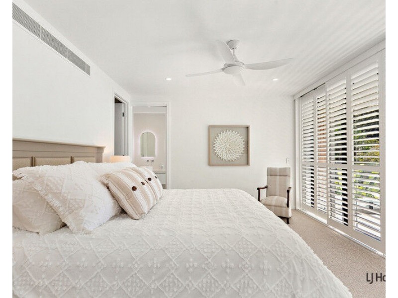 22 Tawarri Crescent, Burleigh Heads QLD 4220