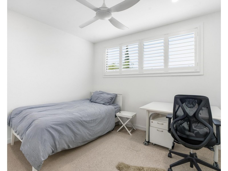 22 Tawarri Crescent, Burleigh Heads QLD 4220
