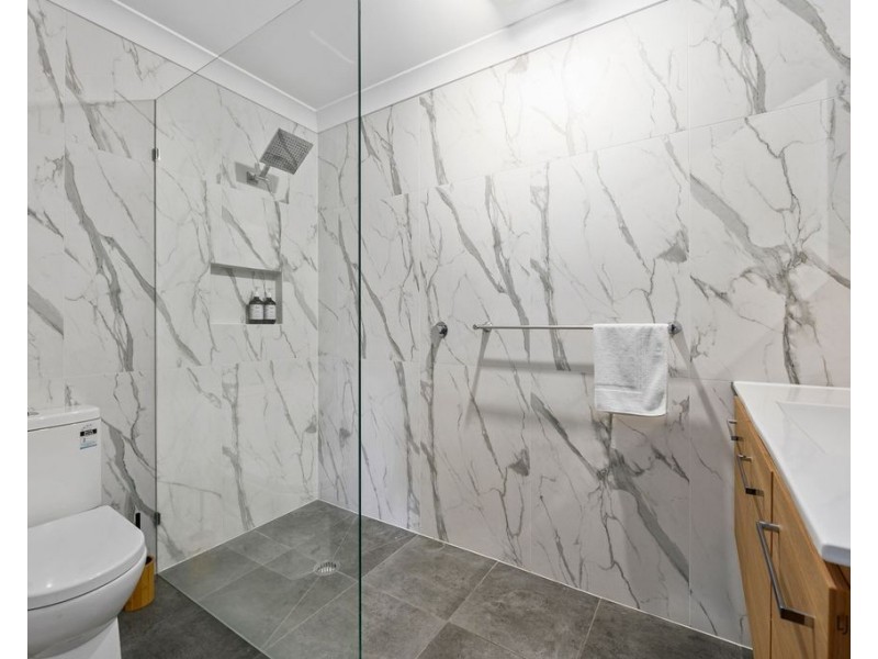 2/24 Woodgee Street, Currumbin QLD 4223