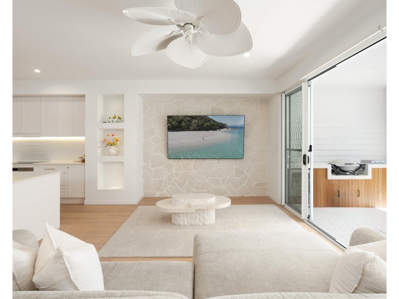 4/11 Appel Street, Coolangatta QLD 4225