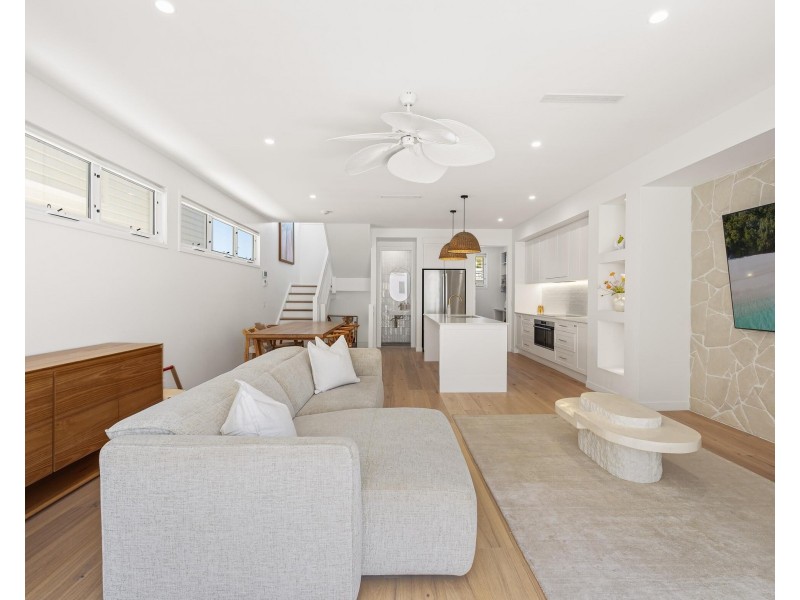 4/11 Appel Street, Coolangatta QLD 4225