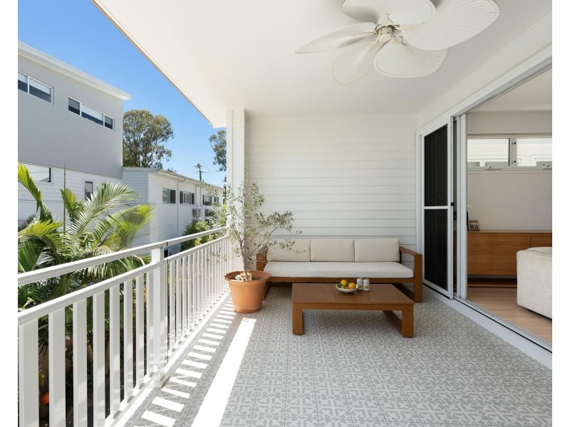 4/11 Appel Street, Coolangatta QLD 4225