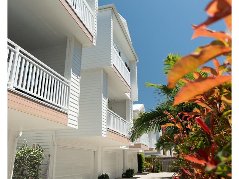 4/11 Appel Street, Coolangatta QLD 4225