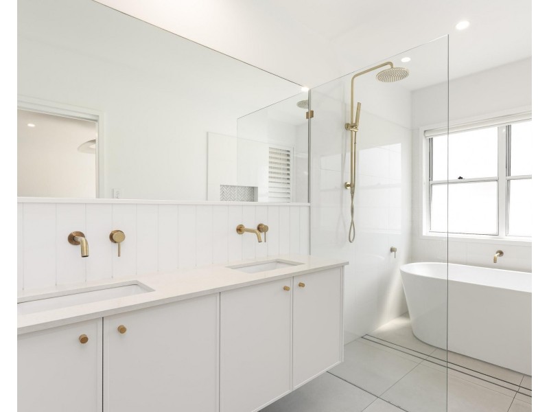 4/11 Appel Street, Coolangatta QLD 4225