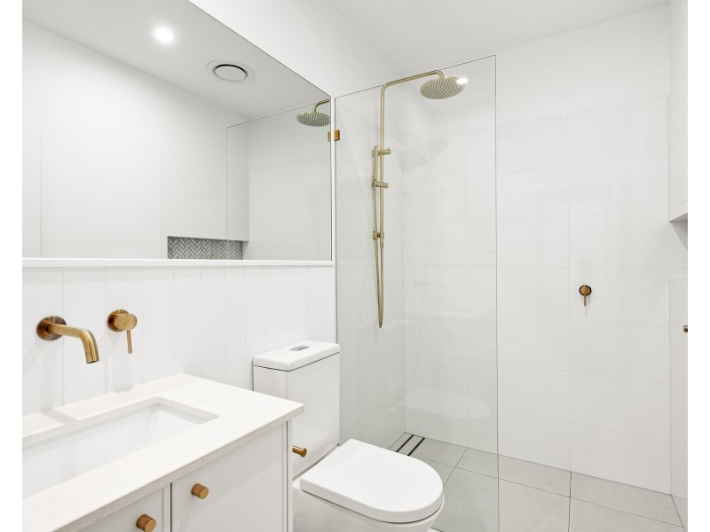 4/11 Appel Street, Coolangatta QLD 4225