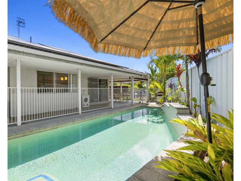 155 Currumbin Creek Road, Currumbin Waters QLD 4223