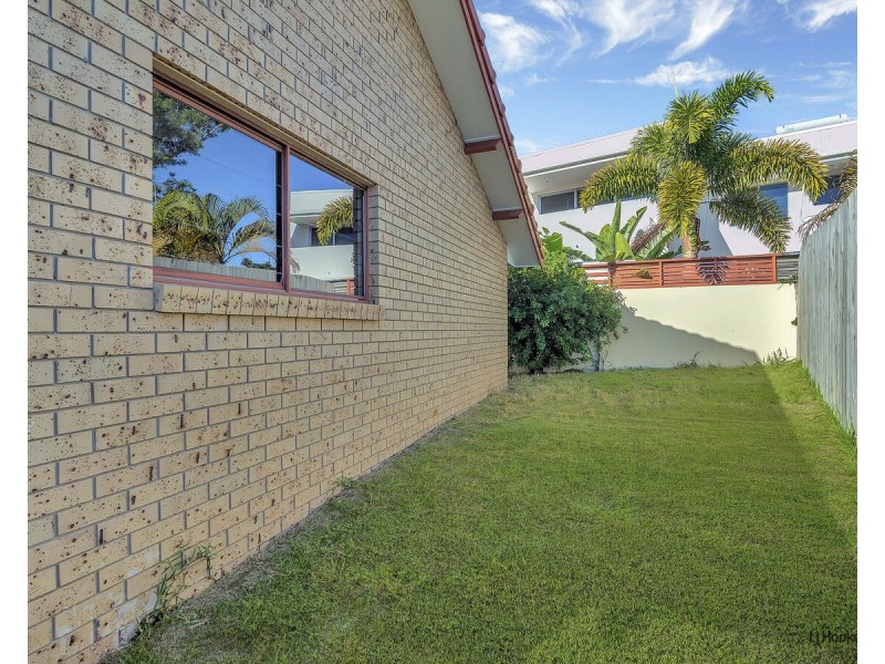 2/23 Wildwood Court, Bundall QLD 4217