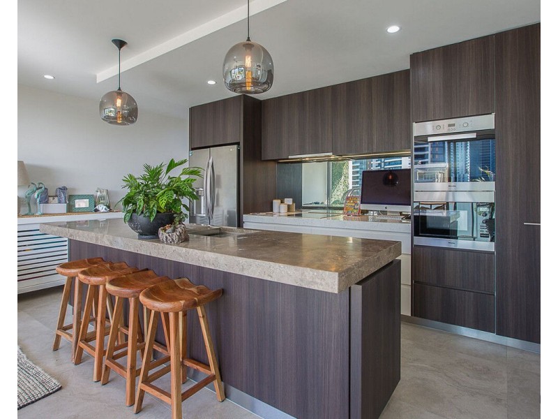 805/30 Brighton Parade, Southport QLD 4215