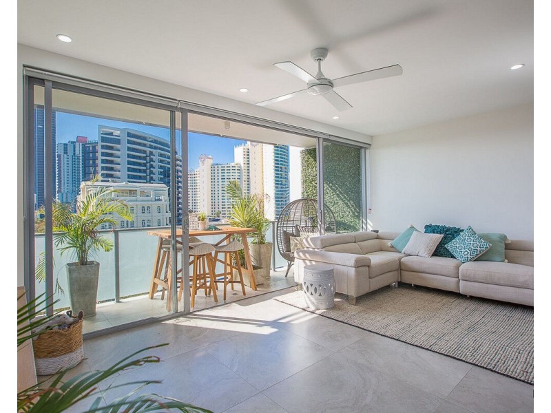 805/30 Brighton Parade, Southport QLD 4215