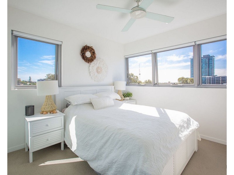 805/30 Brighton Parade, Southport QLD 4215