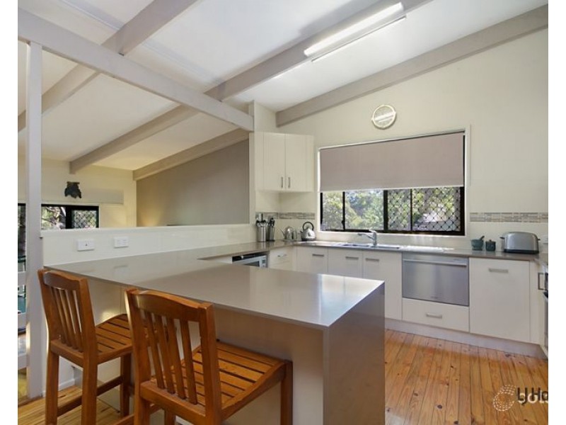 38 Currant Street, Elanora QLD 4221