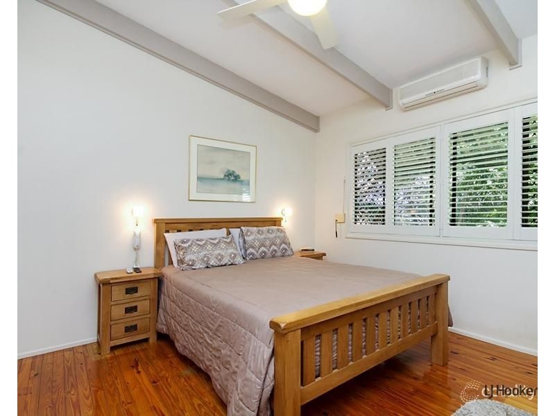 38 Currant Street, Elanora QLD 4221