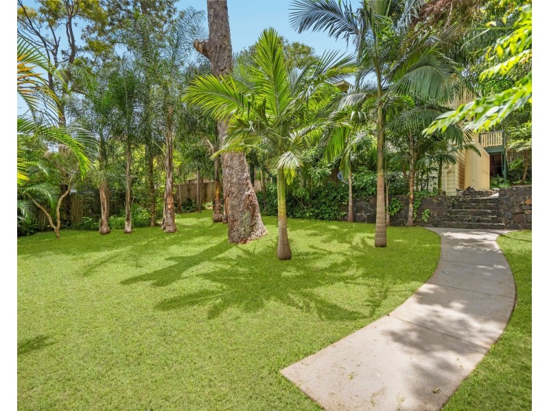 38 Currant Street, Elanora QLD 4221