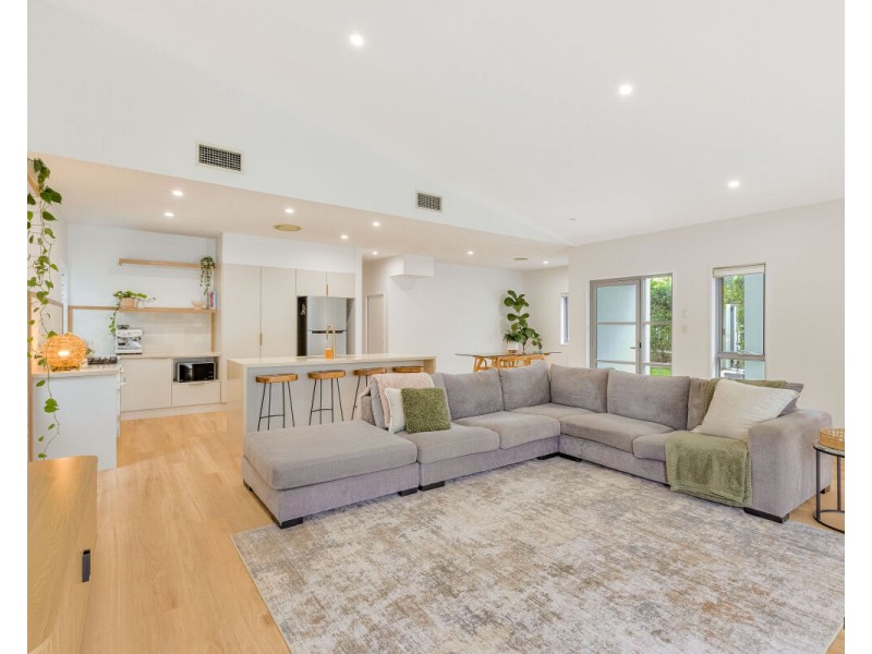 1/3 Winders Avenue, Tugun QLD 4224