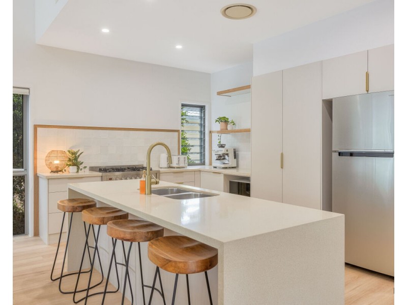 1/3 Winders Avenue, Tugun QLD 4224