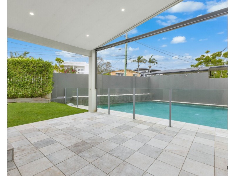 1/3 Winders Avenue, Tugun QLD 4224