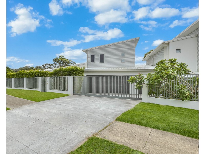 1/3 Winders Avenue, Tugun QLD 4224