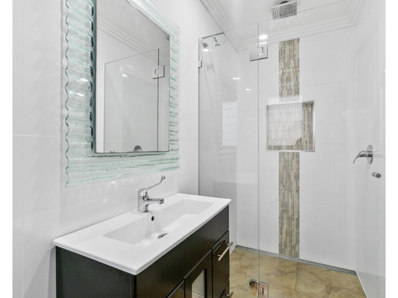 27 Twenty Third Avenue, Palm Beach QLD 4221