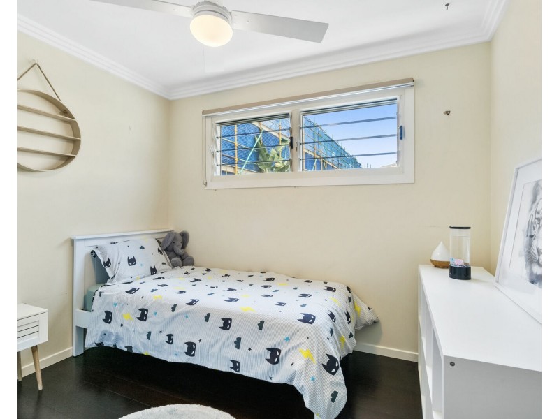 27 Twenty Third Avenue, Palm Beach QLD 4221