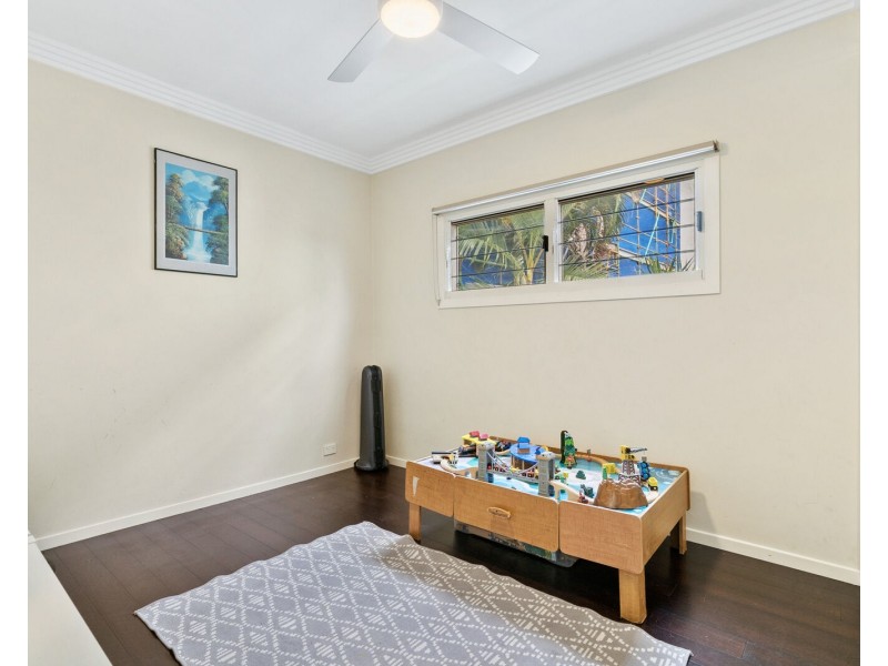 27 Twenty Third Avenue, Palm Beach QLD 4221