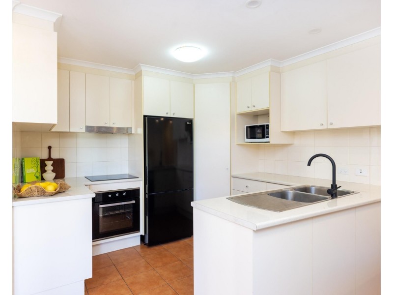 5/24-26 Dutton Street, Coolangatta QLD 4225
