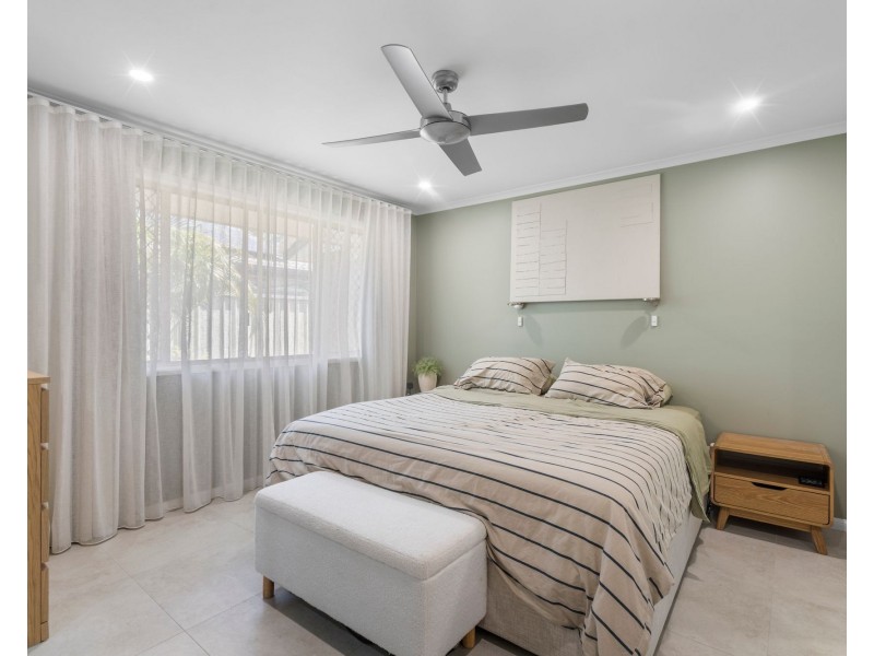 253 Nineteenth Avenue, Elanora QLD 4221