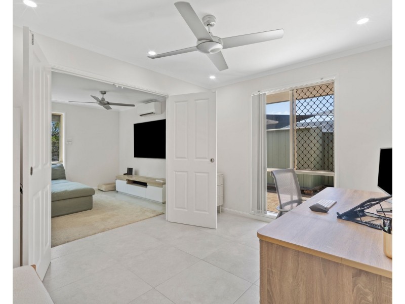 253 Nineteenth Avenue, Elanora QLD 4221