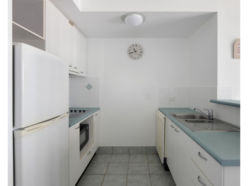 609/30-34 Surf Parade, Broadbeach QLD 4218