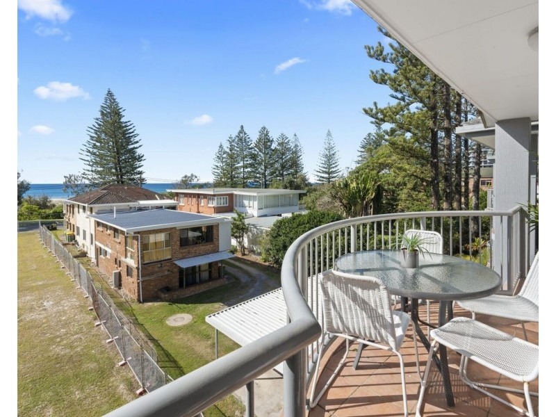 21/143 Golden Four Drive, Bilinga QLD 4225