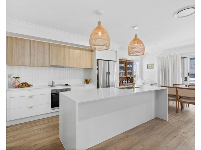1/28 Fourth Avenue, Palm Beach QLD 4221
