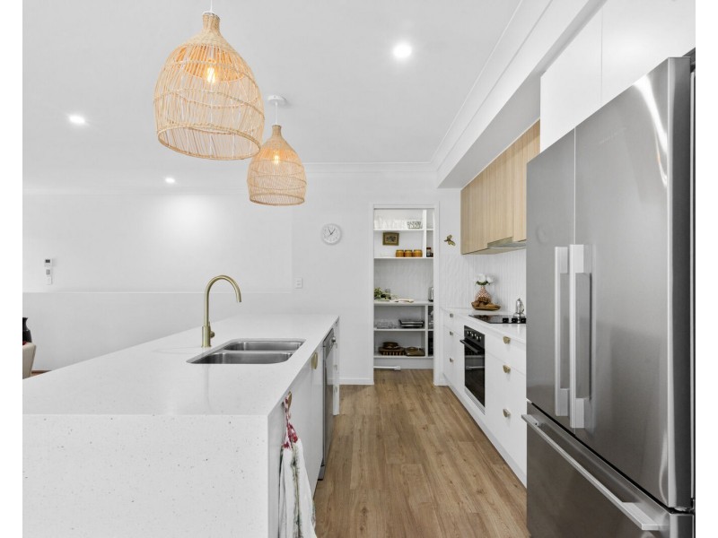 1/28 Fourth Avenue, Palm Beach QLD 4221