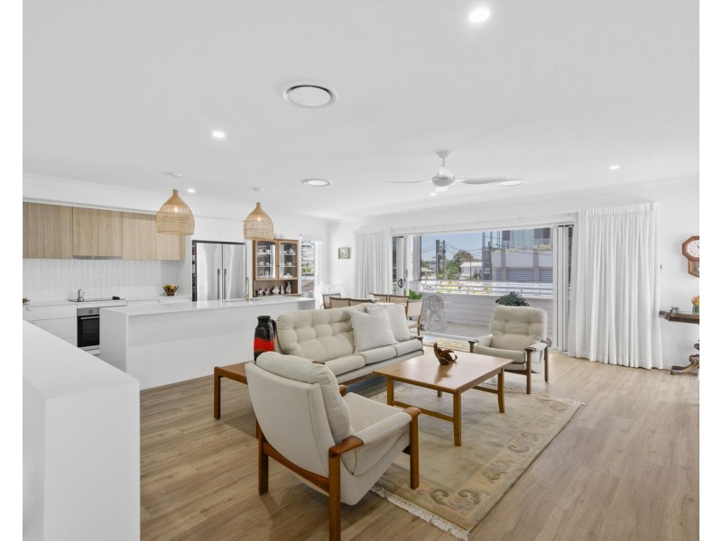1/28 Fourth Avenue, Palm Beach QLD 4221