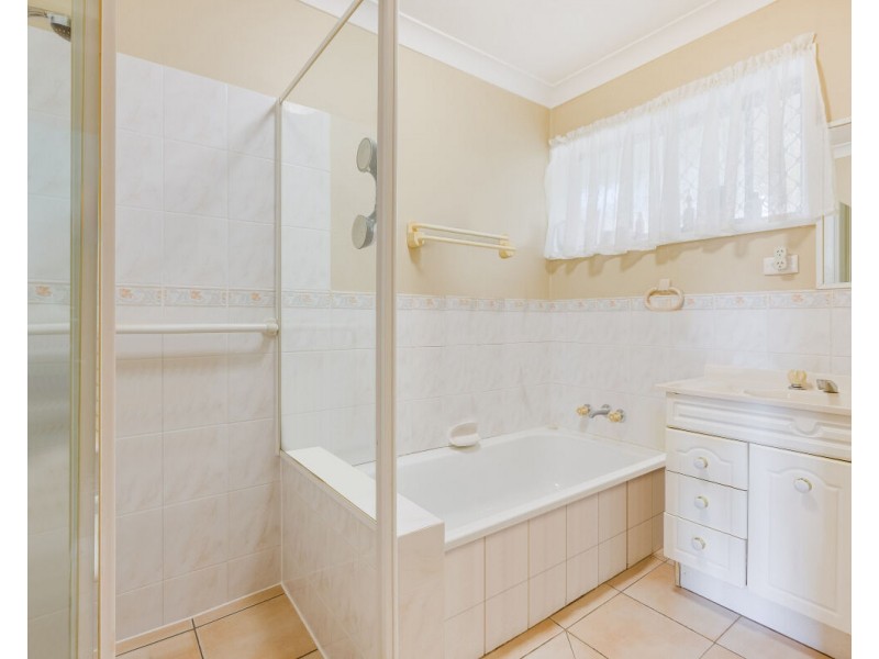 2/16 Doggett Drive, Miami QLD 4220