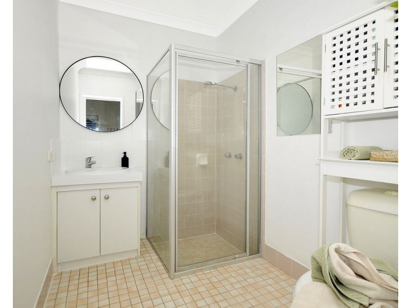 17 Esperance Close, Elanora QLD 4221