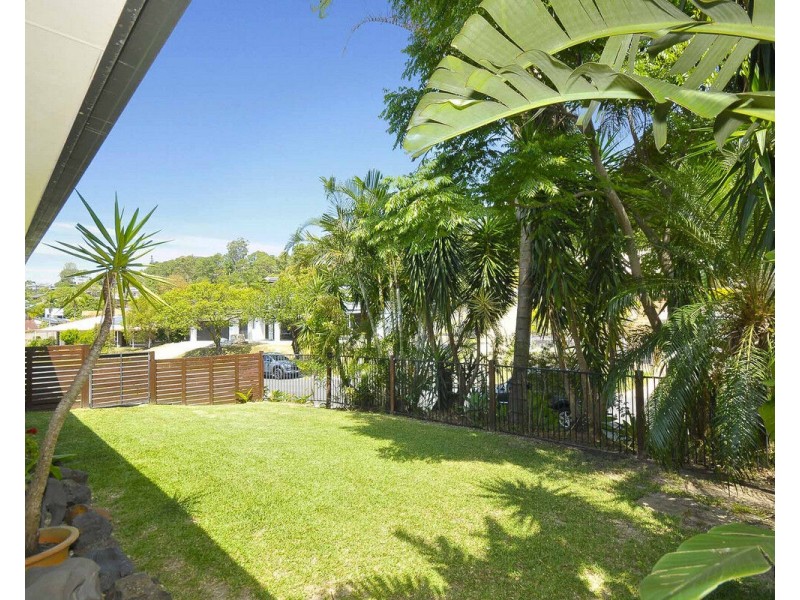 17 Esperance Close, Elanora QLD 4221