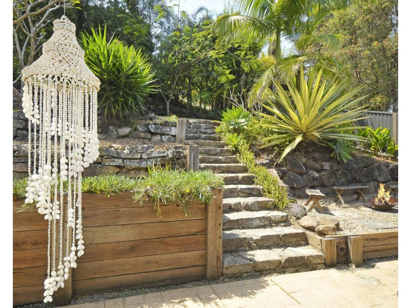 17 Esperance Close, Elanora QLD 4221