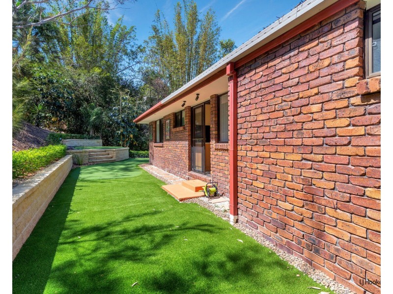 18 Bronzewing Close, Elanora QLD 4221