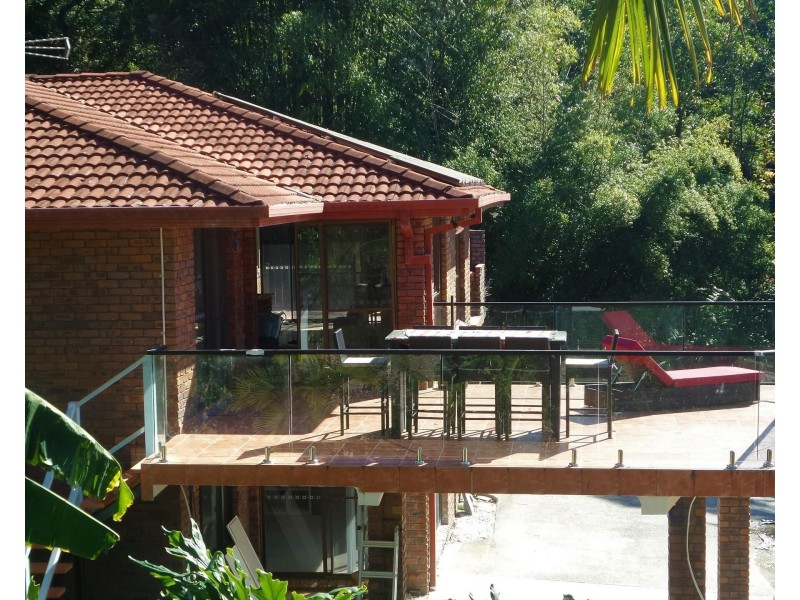 18 Bronzewing Close, Elanora QLD 4221