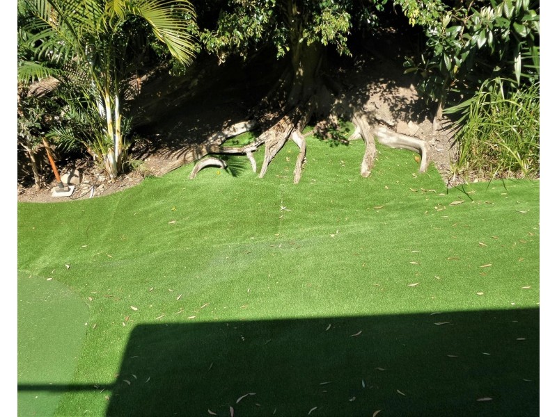 18 Bronzewing Close, Elanora QLD 4221
