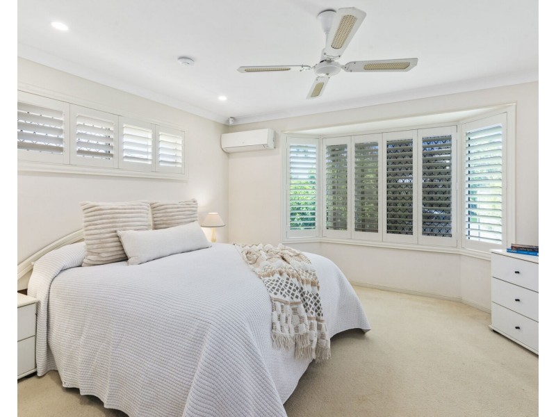 20 Casuarina Drive, Elanora QLD 4221