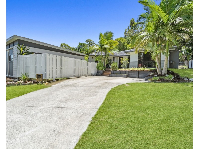6 Wickepin Court, Elanora QLD 4221