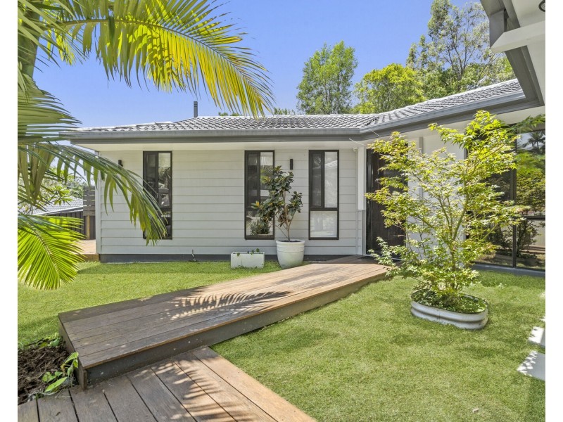 6 Wickepin Court, Elanora QLD 4221