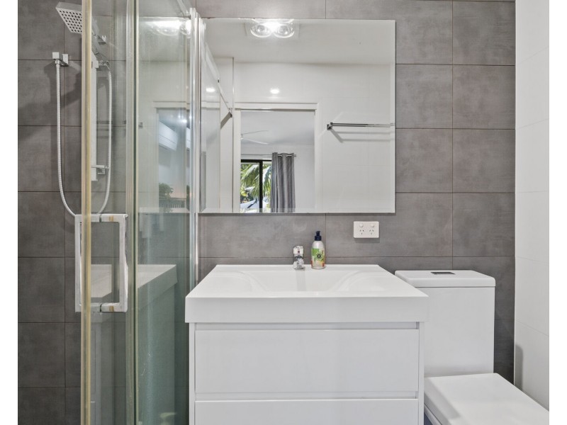 6 Wickepin Court, Elanora QLD 4221