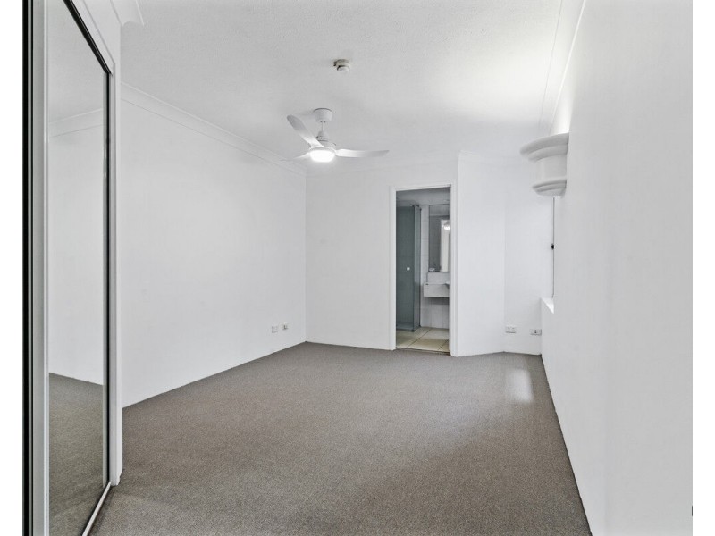 13/26 Old Burleigh Road, Surfers Paradise QLD 4217