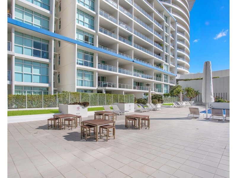 209/2 Creek Street, Coolangatta QLD 4225
