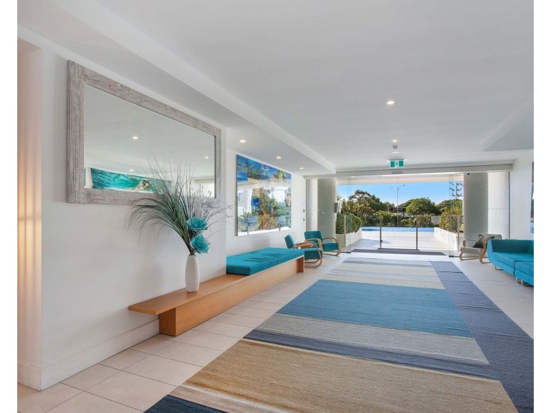 209/2 Creek Street, Coolangatta QLD 4225